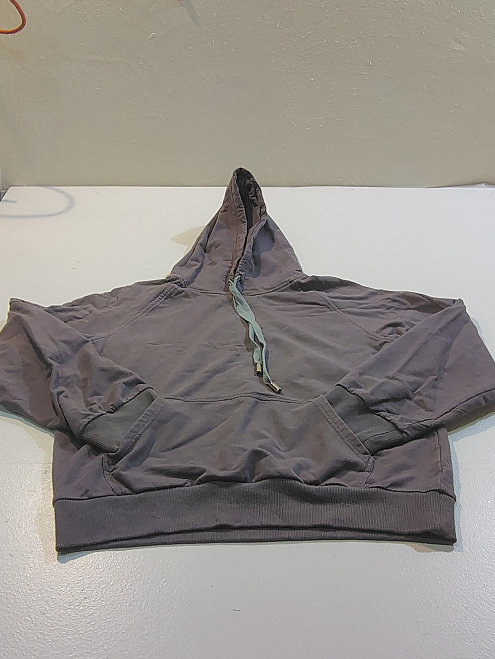 Lovello Elizabeth Casual Gray Pullover Hoodie with Front Pocket Size M